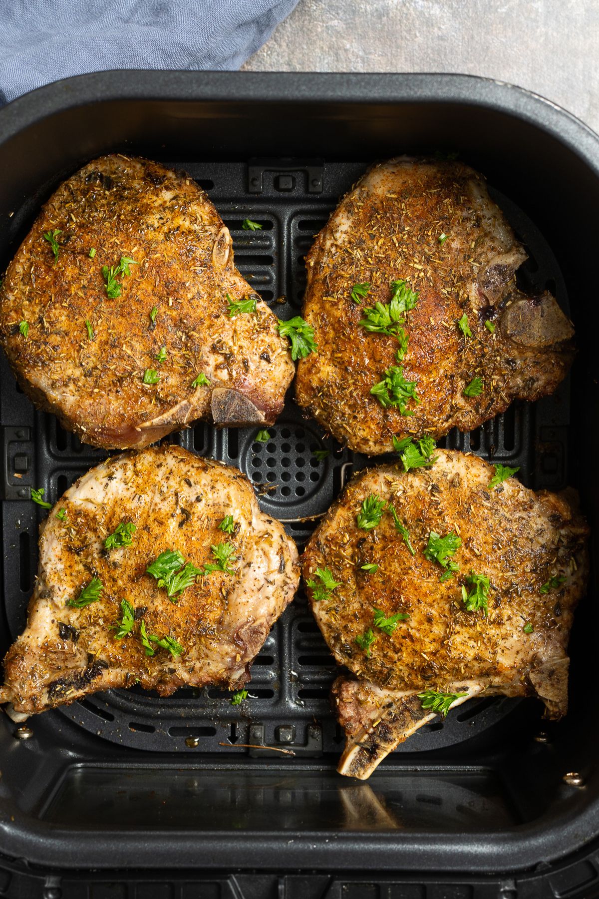 Perfect Air Fryer Pork Chops: The Secret to a Delicious Char